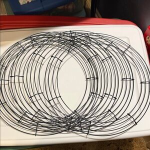 5 New 14” Wire Wreath Forms - DIY Crafty Wreaths